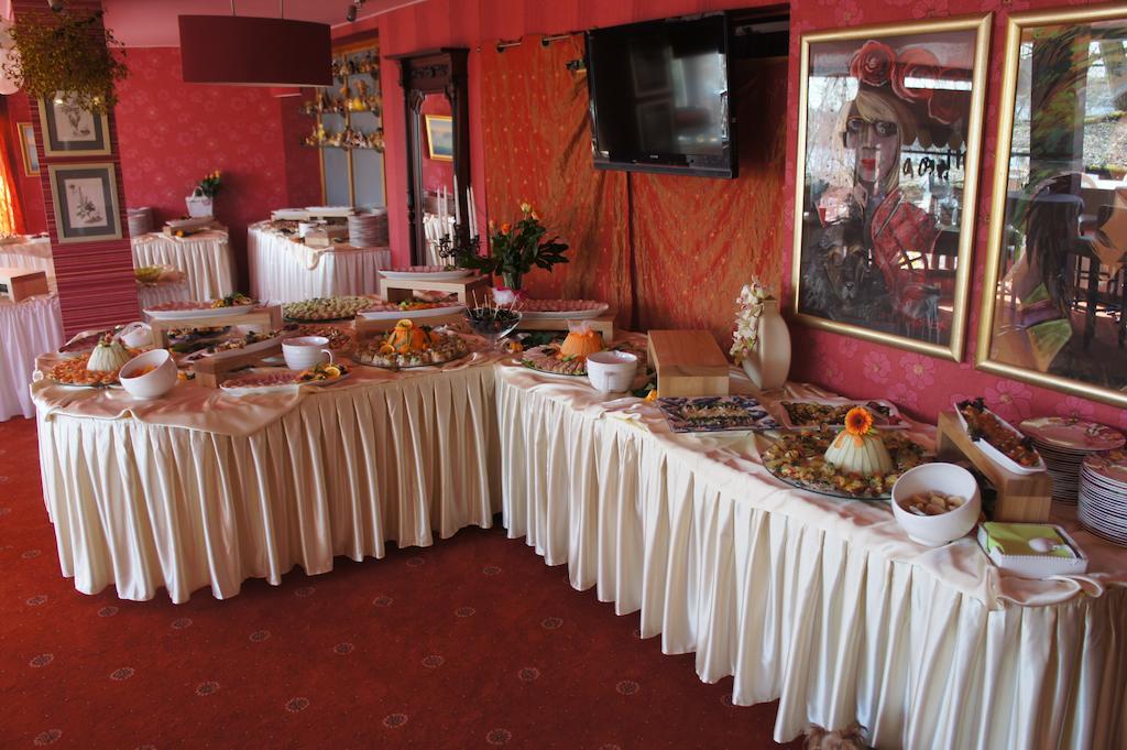To Tu Bed & Breakfast Mragowo Exterior photo